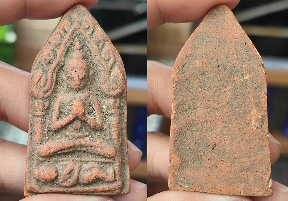 ขุนแผนปลุกกุมาร เนื้อดิน หลวงพ่อกวย วัดโฆสิตาราม องค์ที่ 8