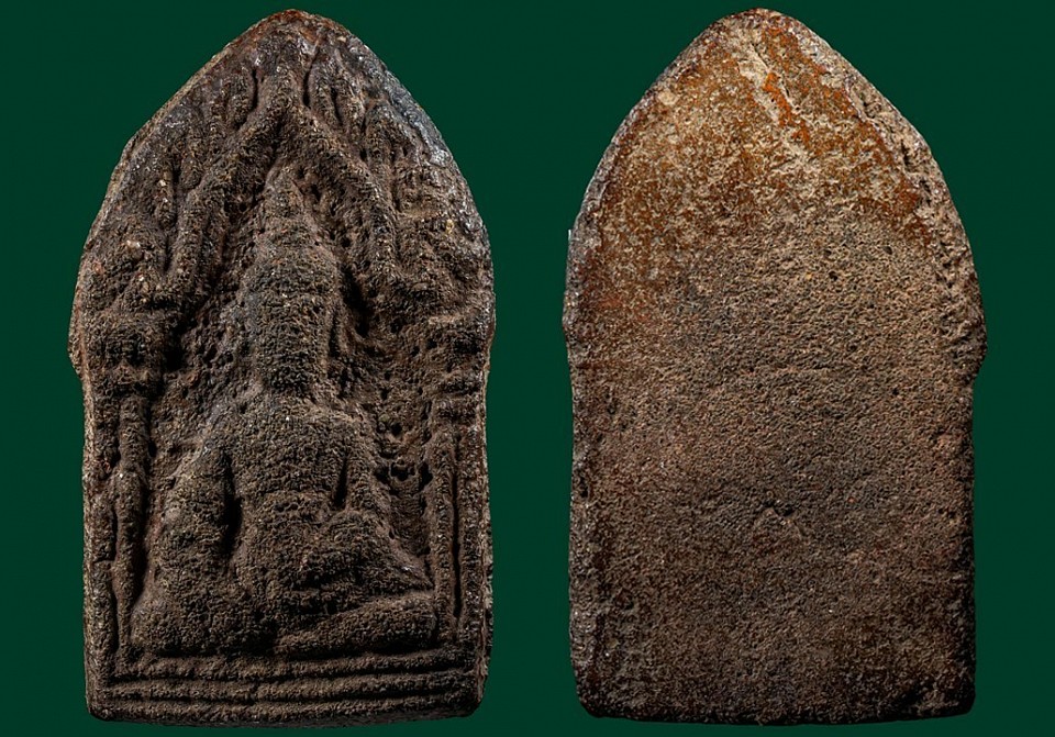 ขุนแผนอุ้มไก่อุ้มกุมาร เนื้อดิน หลวงพ่อกวย วัดโฆสิตาราม องค์ที่ 13